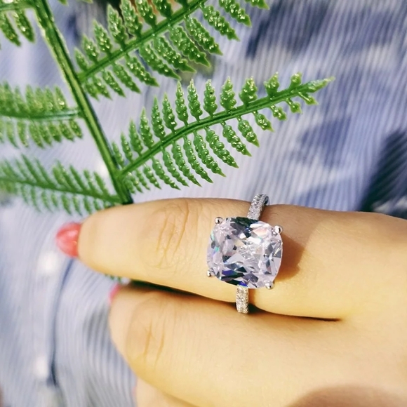 New Luxury Sparkling Silver Wedding Ring - Picture 3 of 5